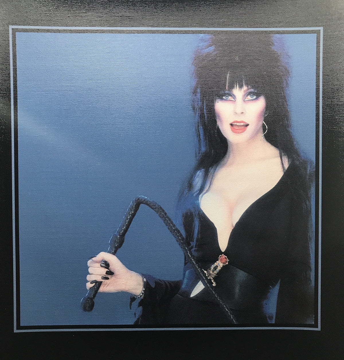 ELVIRA CANVAS PRINT MEDIUM