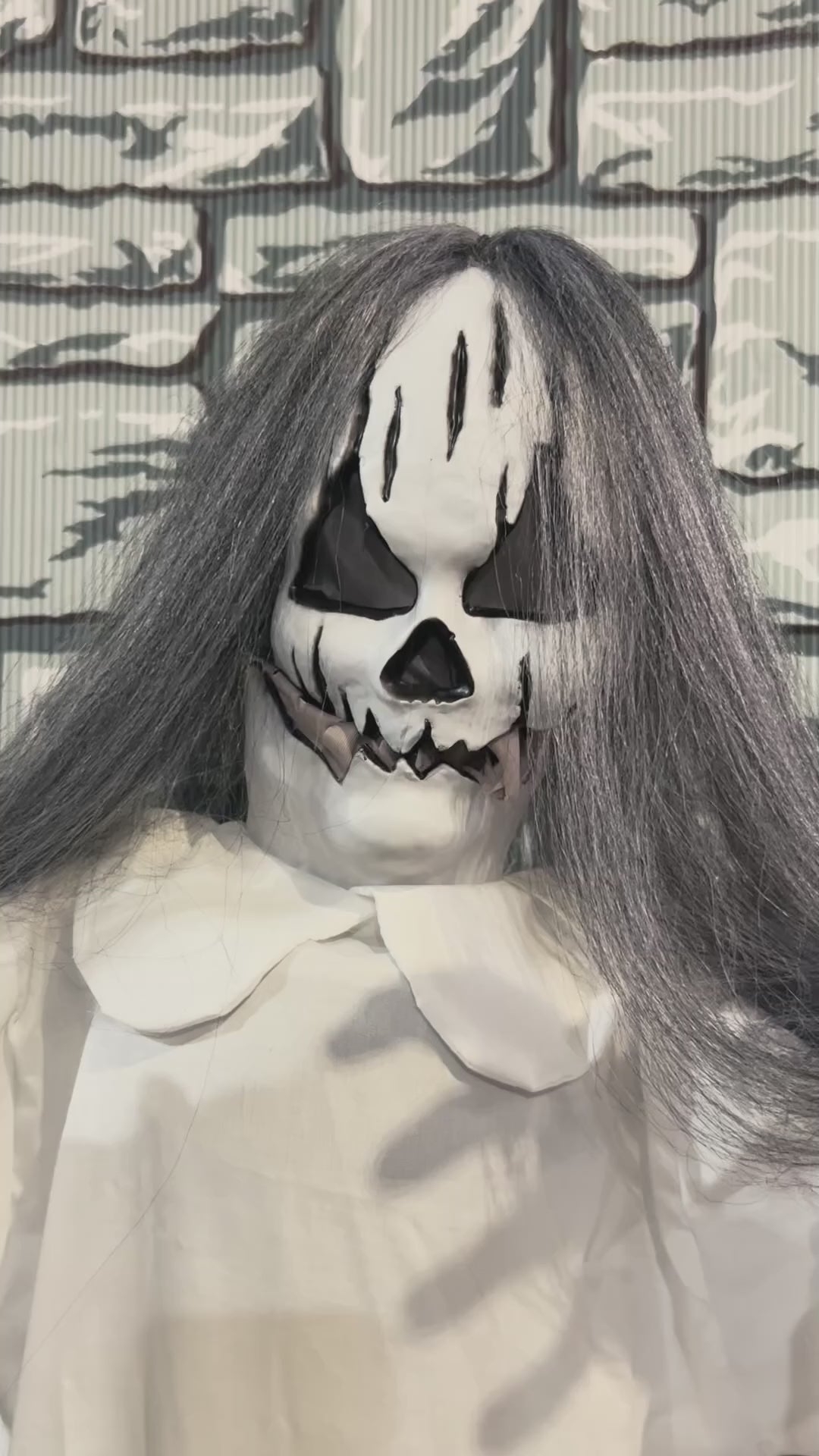 5.5 ft Standing Pop Up Creepy Lady